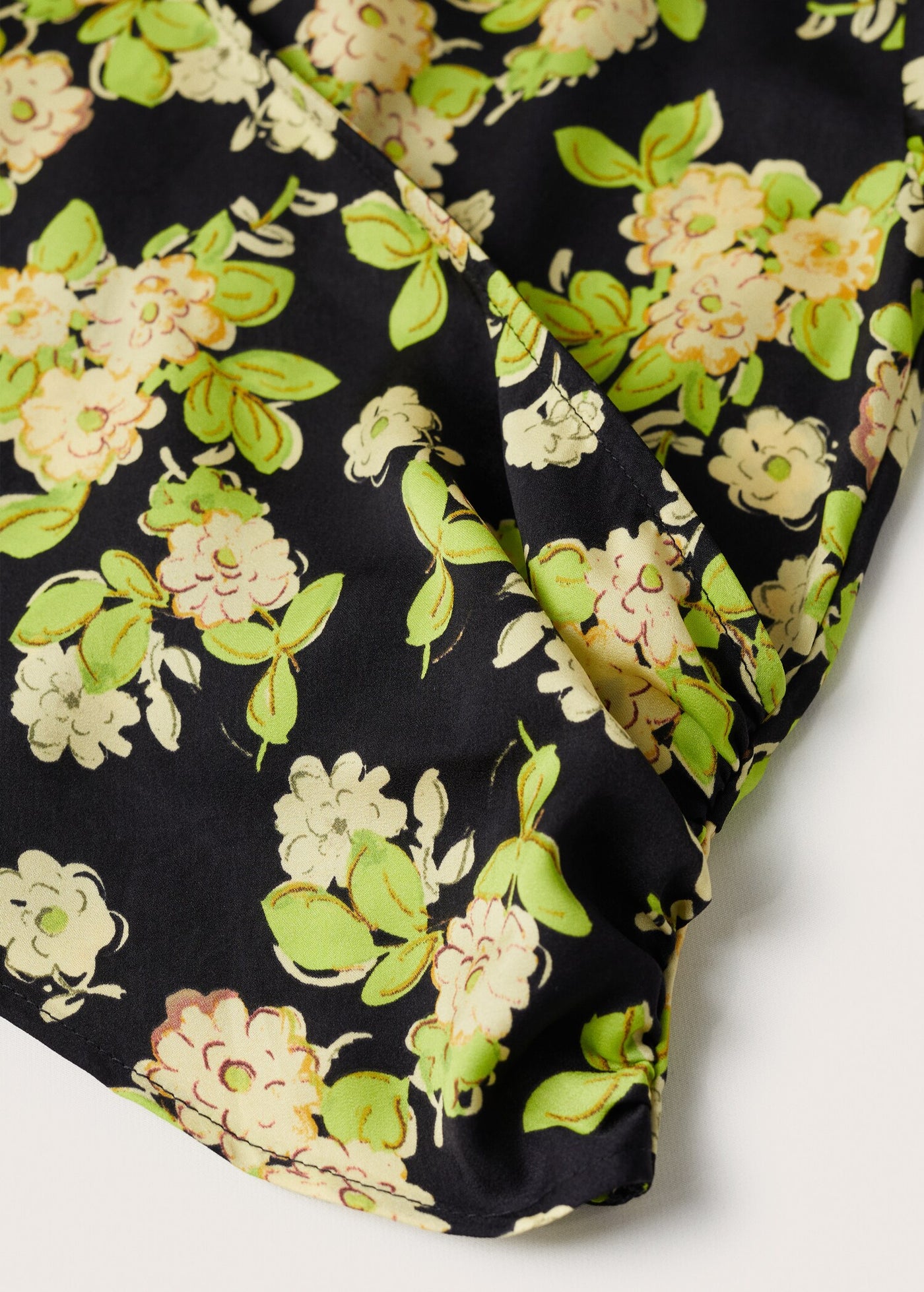 MNG - Blusa Bea