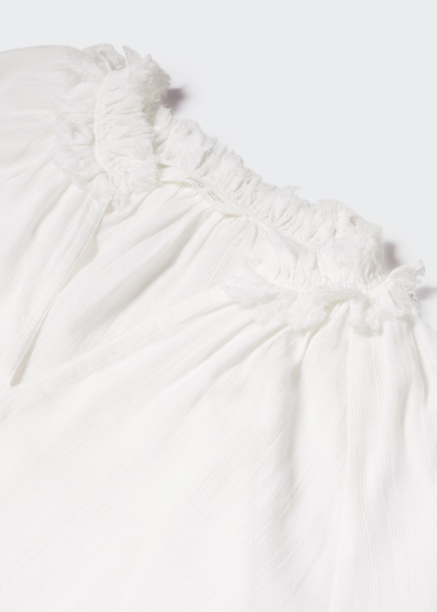 MNG - Blusa Ruffle