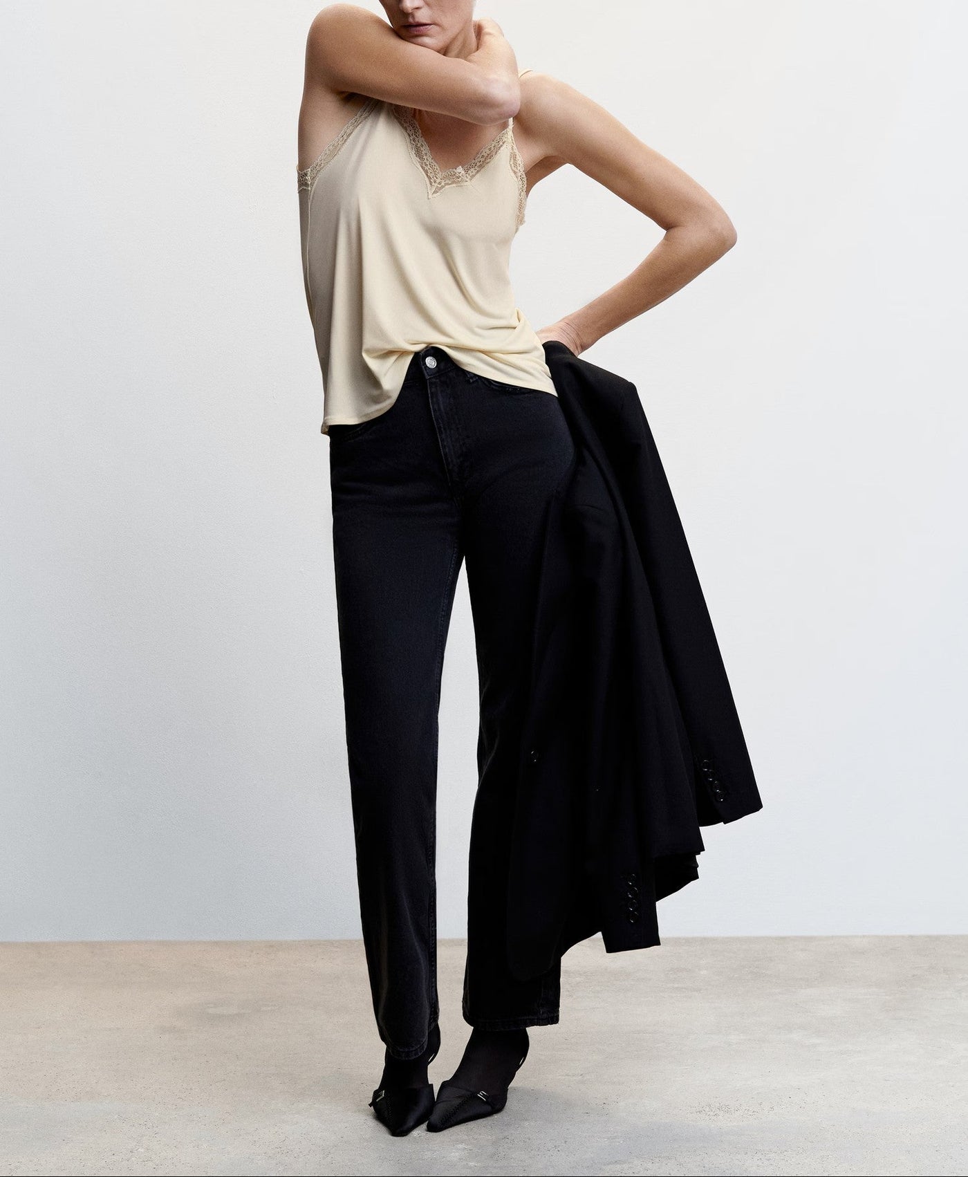 MNG - Top Sia