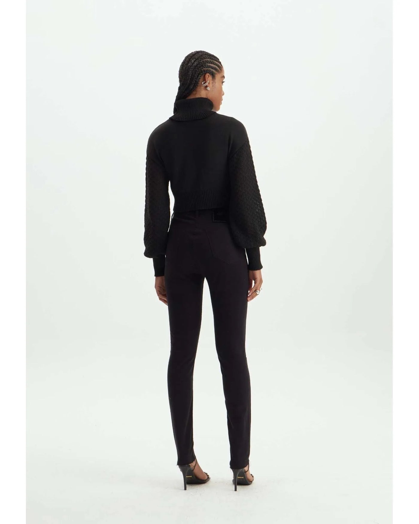 Mia Bakana - LancaPerfume - Sweater de Hilo