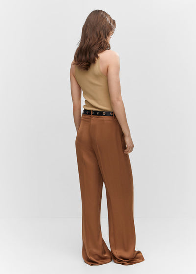 MNG - Pantalón satinado detalle pinzas