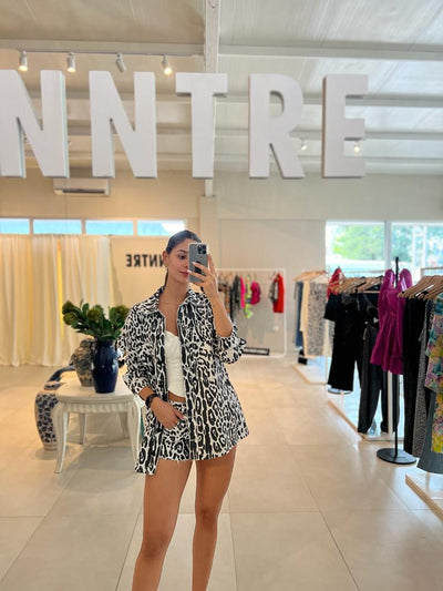 CINNTRE - LancaPerfume - Short de Jeans