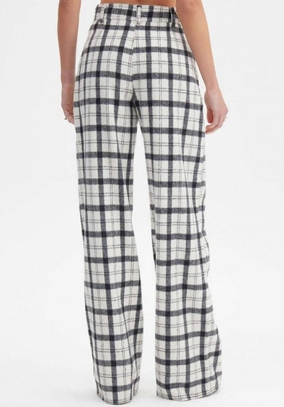 CINNTRE - LancaPerfume - Pantalón largo