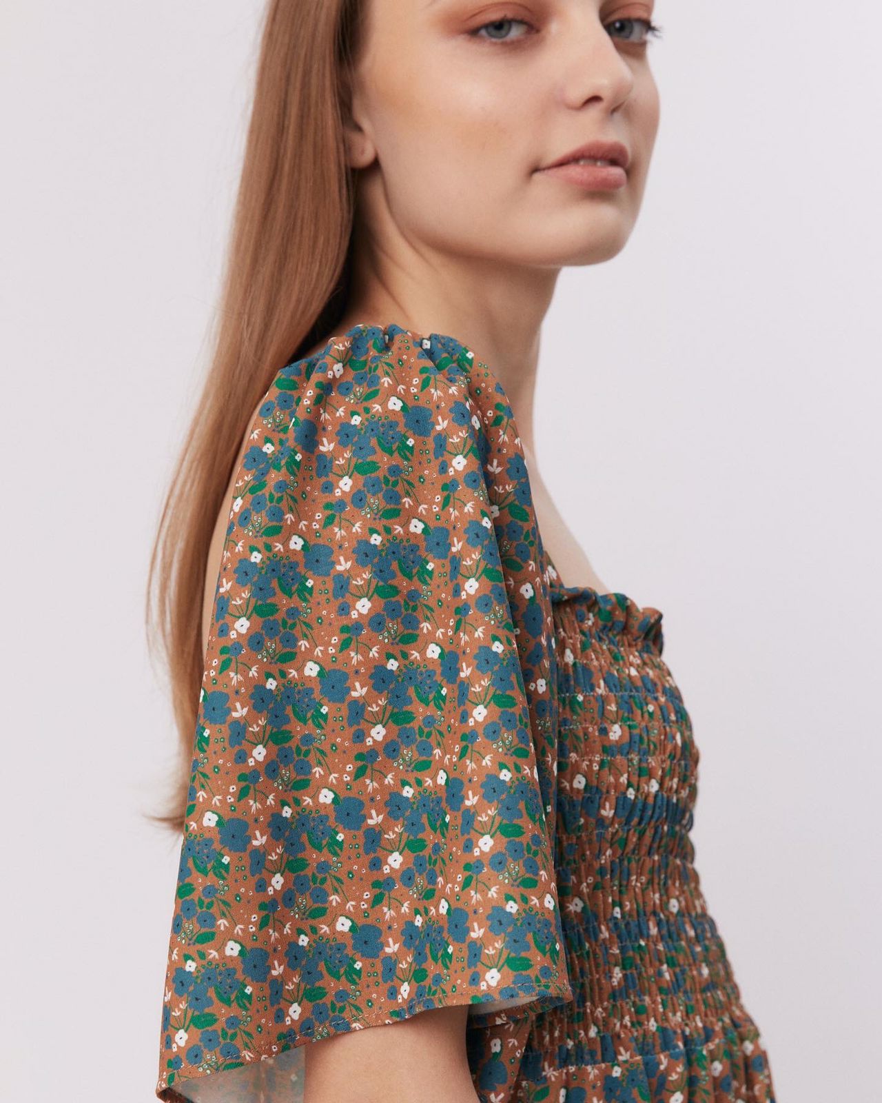 Project White - Mila Kartei - Vestido Grass