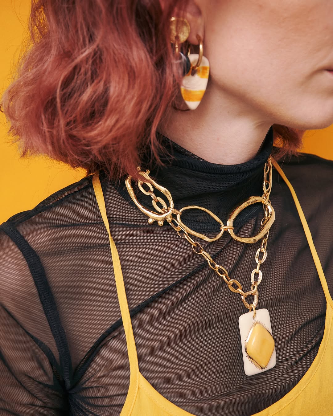 Project-White -  Mechi Garay Collar Nacata Dorado
