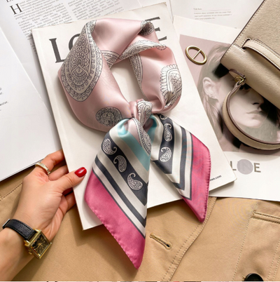 essentials - Pañoleta Satinada Filo Rosa
