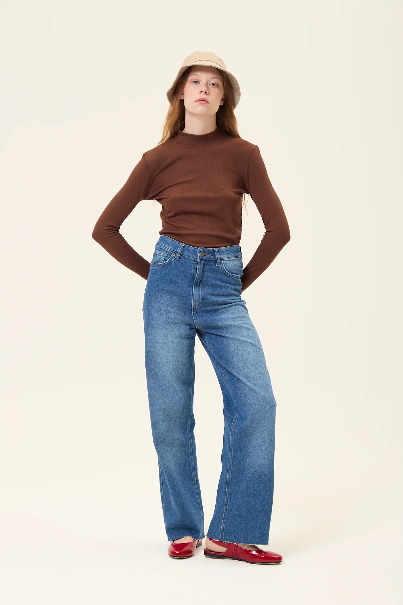 Project-White - Jeans Adventure