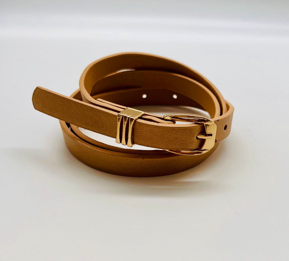 Unico- Cinturon fino dorado opaco