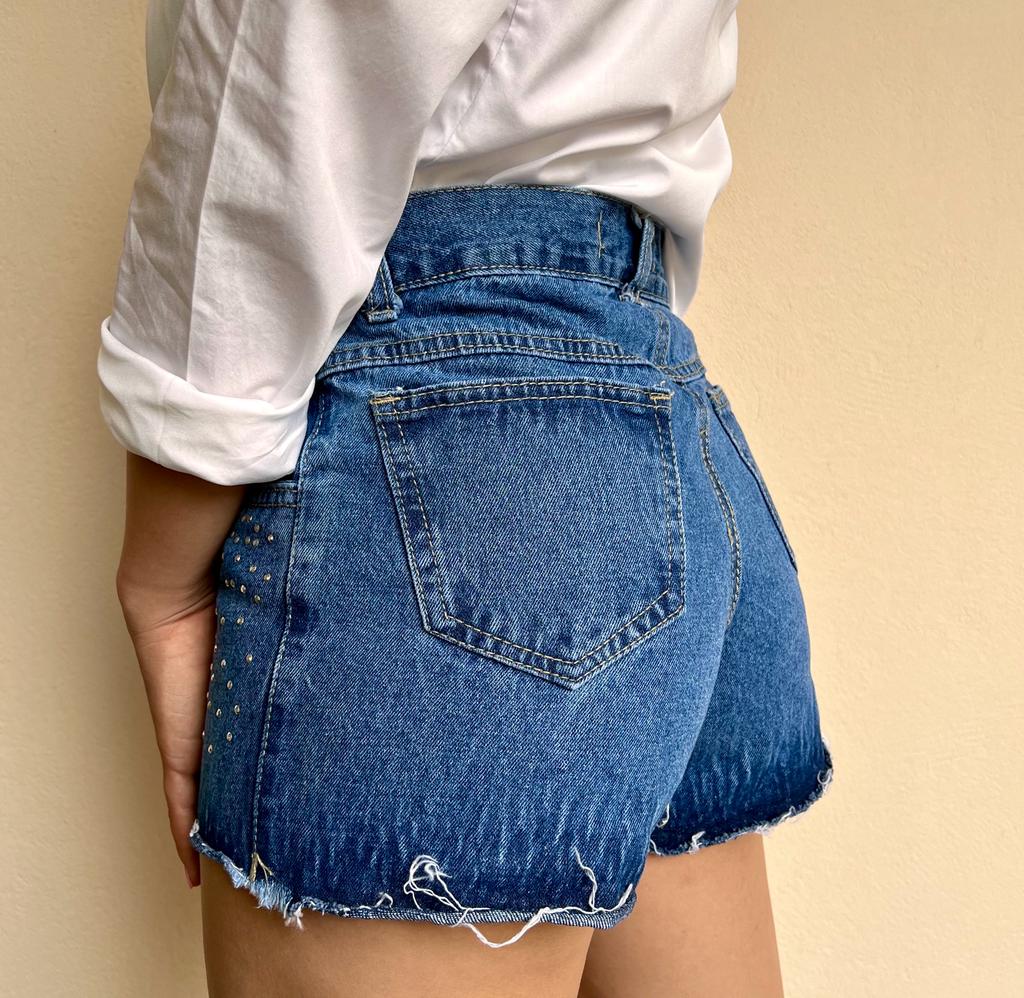 Essentials - Short Tachas Mom Fit