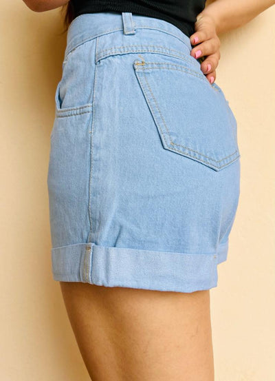 Essentials - Short Mom jean