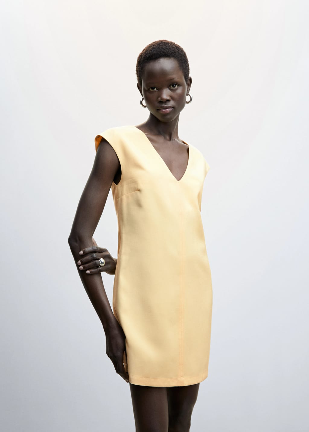 MNG - Vestido corto escote pico