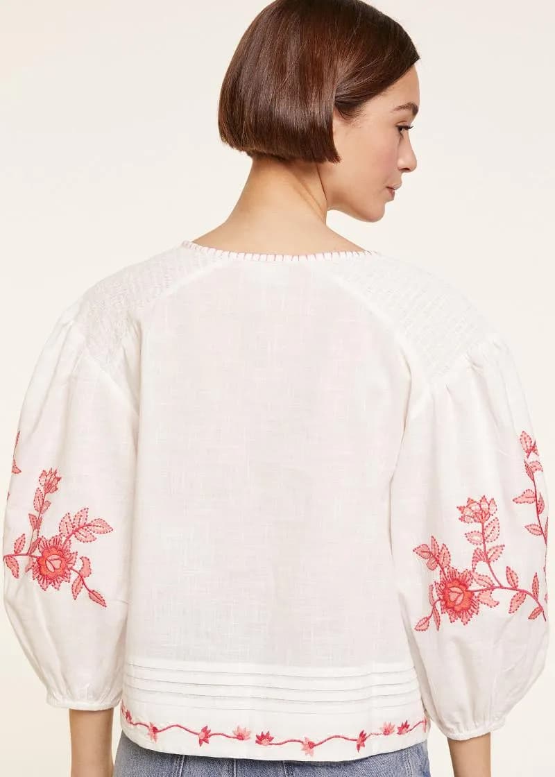 High Spirits - Blusa Boho con Borlas