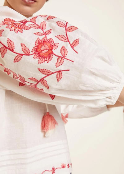 High Spirits - Blusa Boho con Borlas