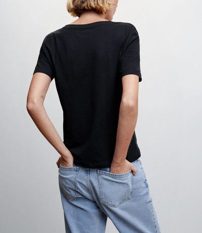 MNG - Camiseta Chalapi Negra