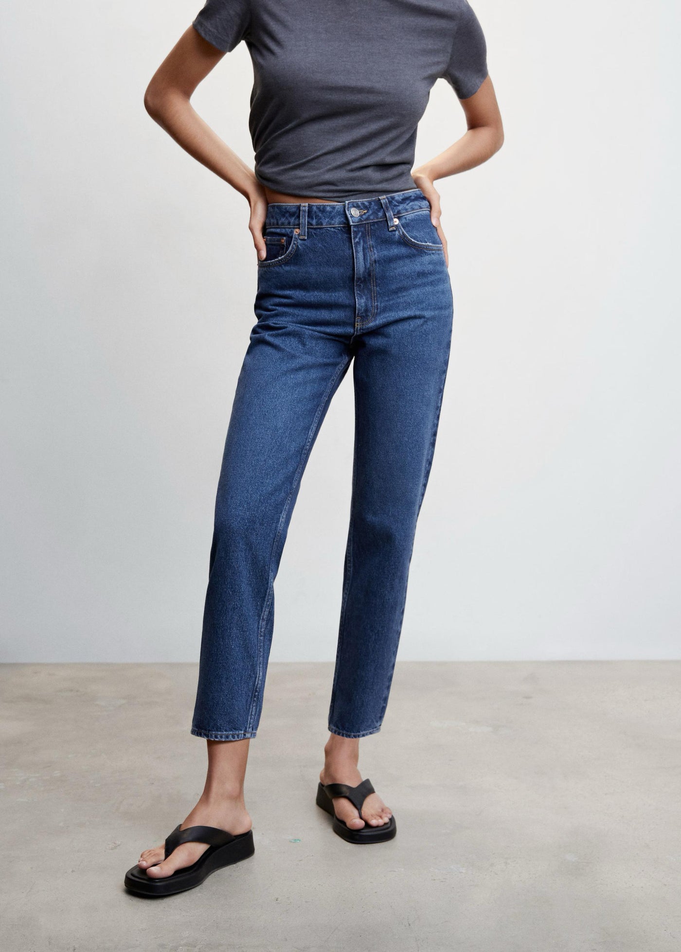 MNG - Jeans mom tiro alto