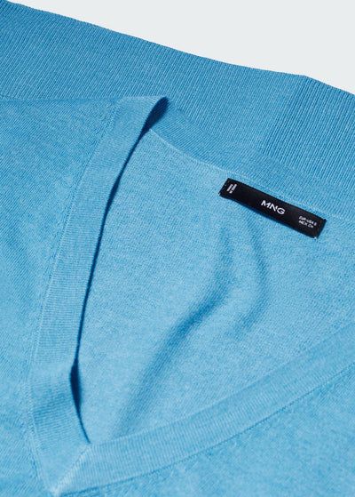 MNG- Jersey cuello pico aberturas