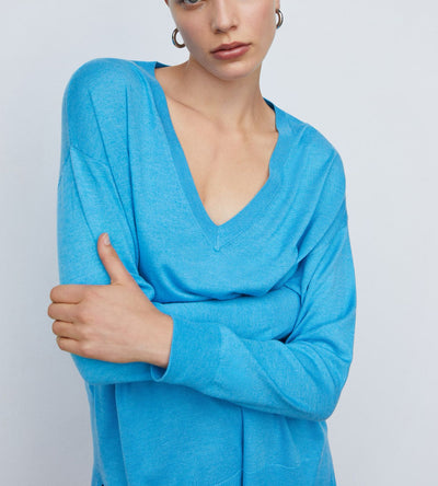 MNG- Jersey cuello pico aberturas