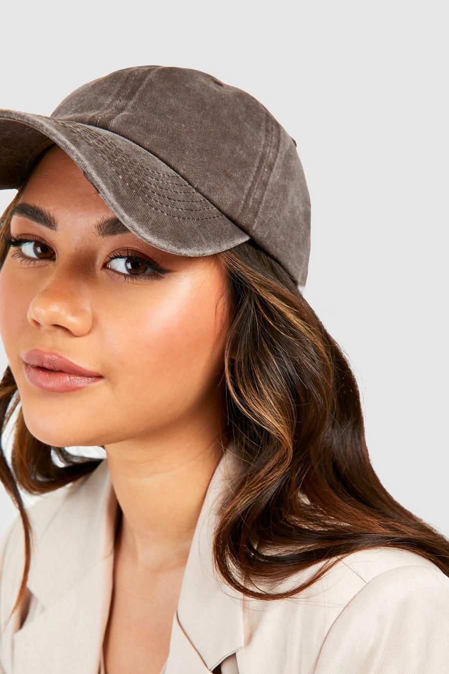 Essentials - Worn Cap