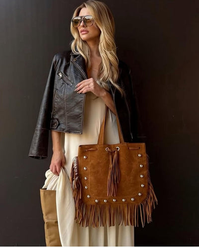 Essentials- Cartera con flecos