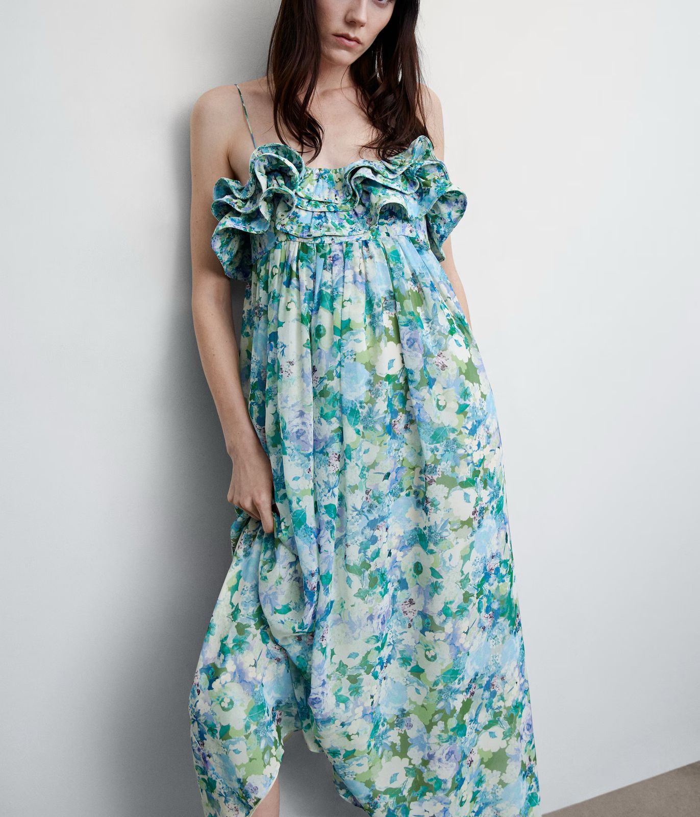 MNG - Vestido floral con volantes
