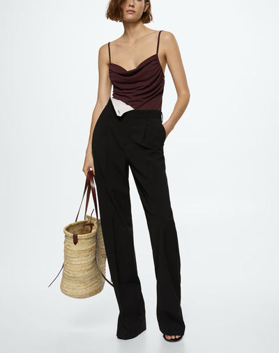 MNG- Top escote drapeado