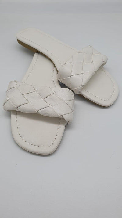 Forever 21 - White Flat