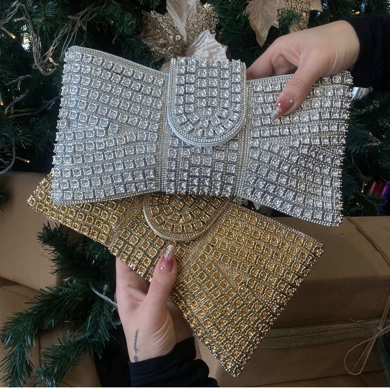 Essentials -  Clutch Brillantes Plata