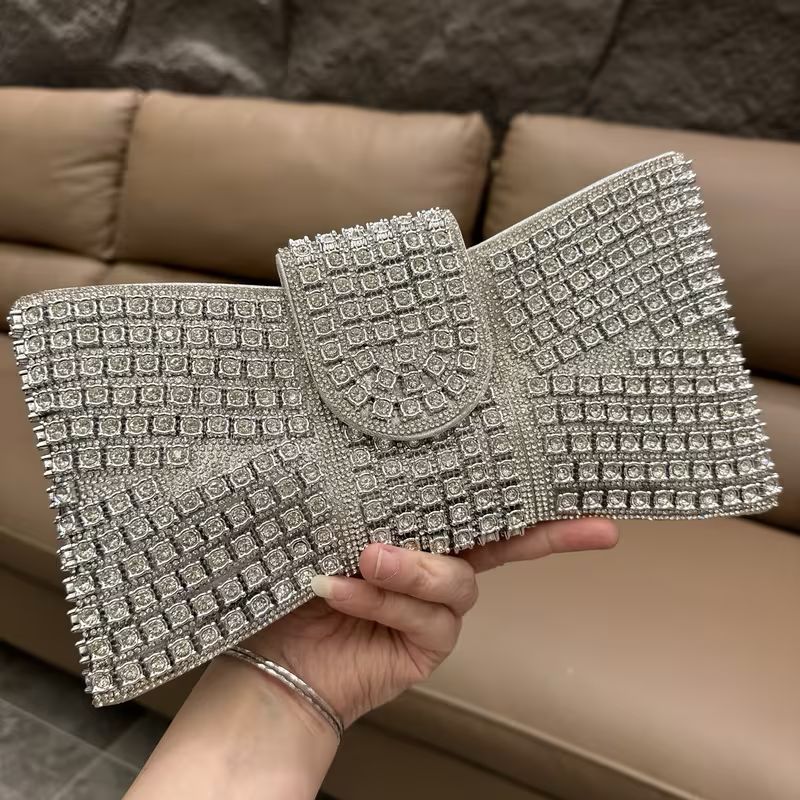 Essentials -  Clutch Brillantes Plata