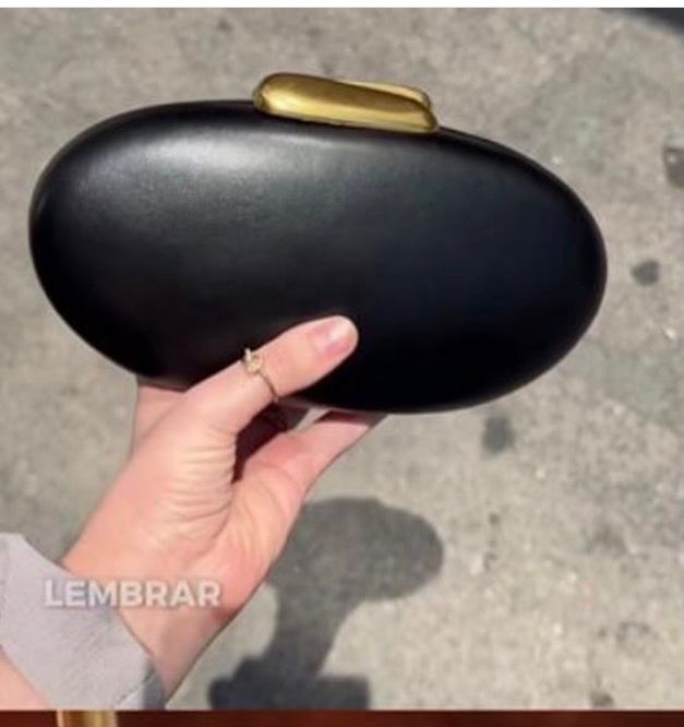 essentials - Clutch ecoccuero negro