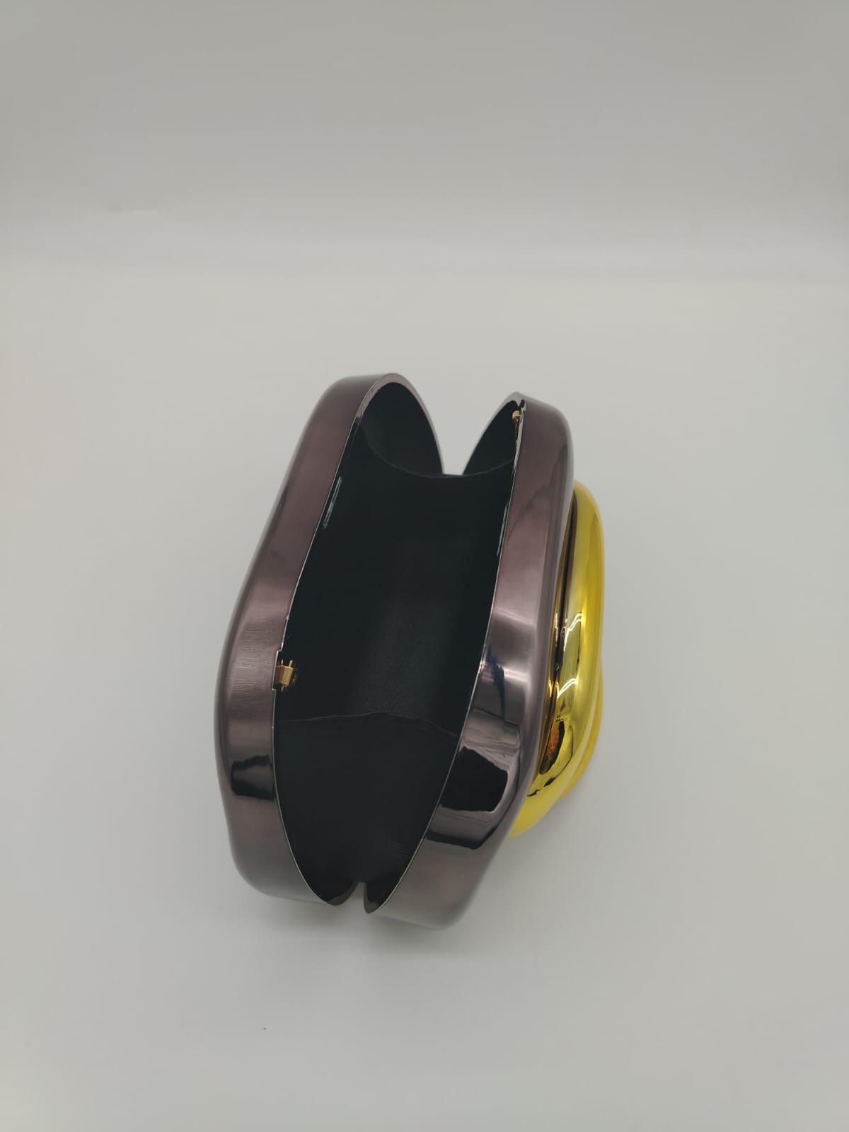 essentials - Clutch Forever Miyin Cromado