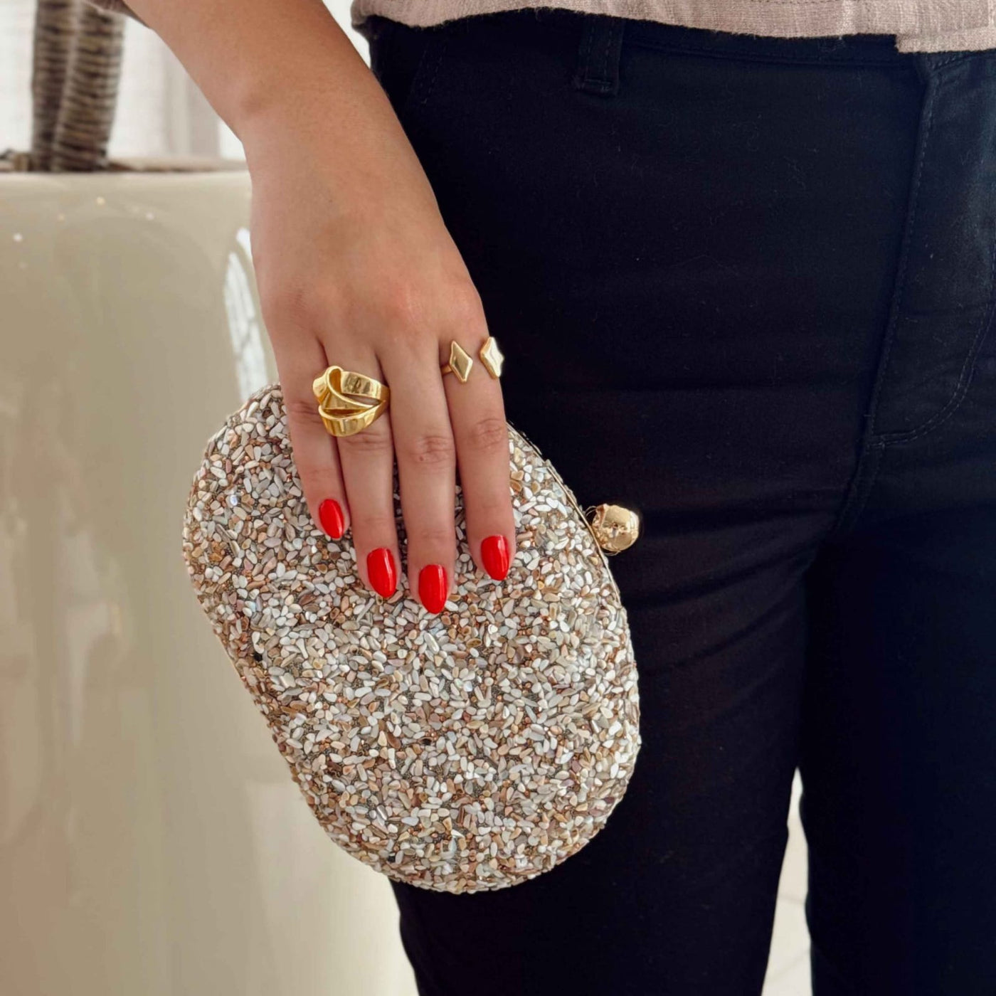 Essentials - Clutch Iris Nude