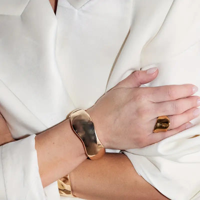 Essentials - Brazalete  Irregular
