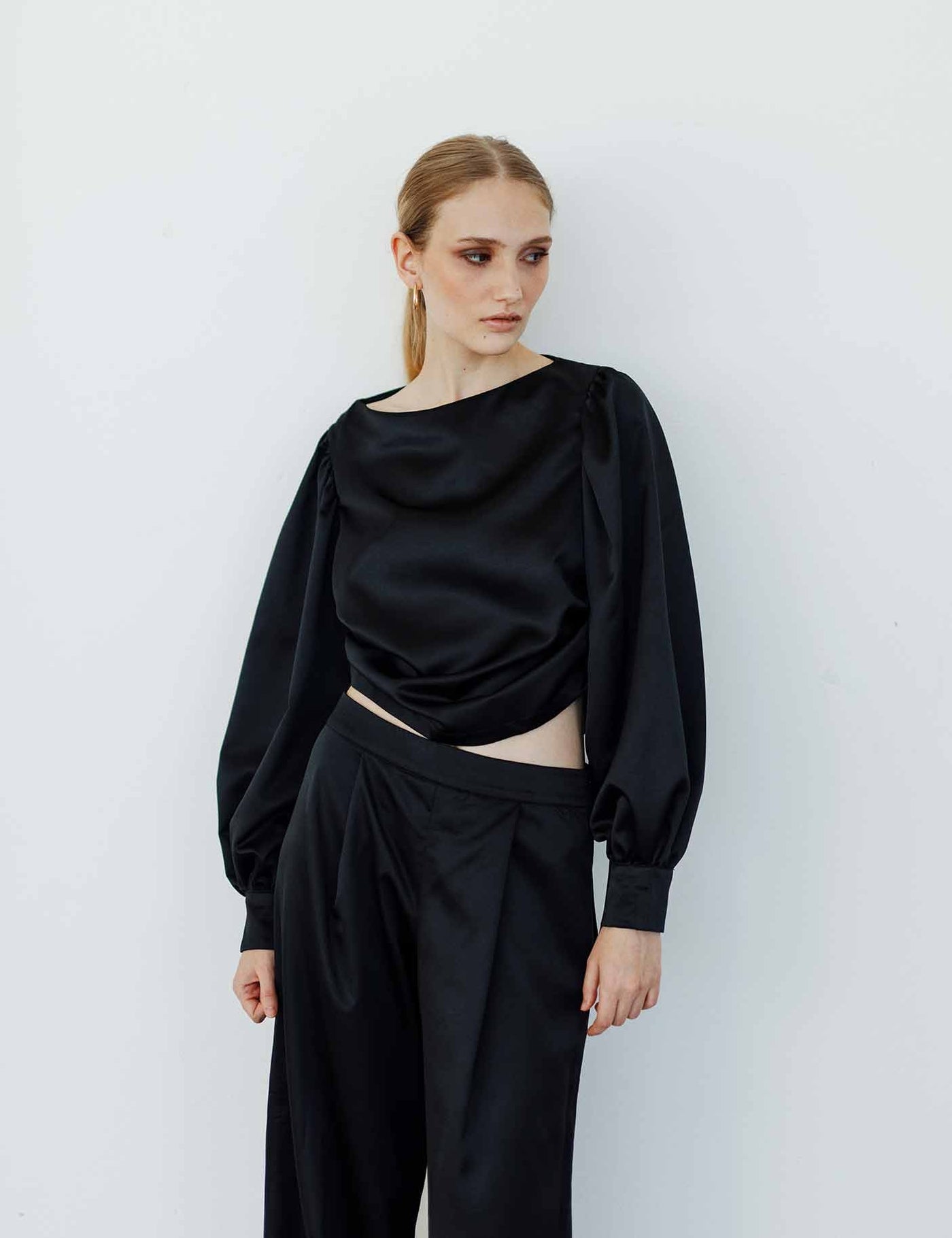 Rotunda - Blusa Riva Black