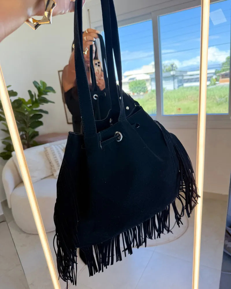 Essentials- Cartera con Flecos Negro