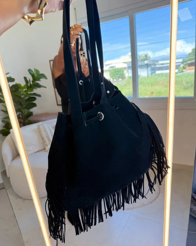 Essentials- Cartera con Flecos Negro