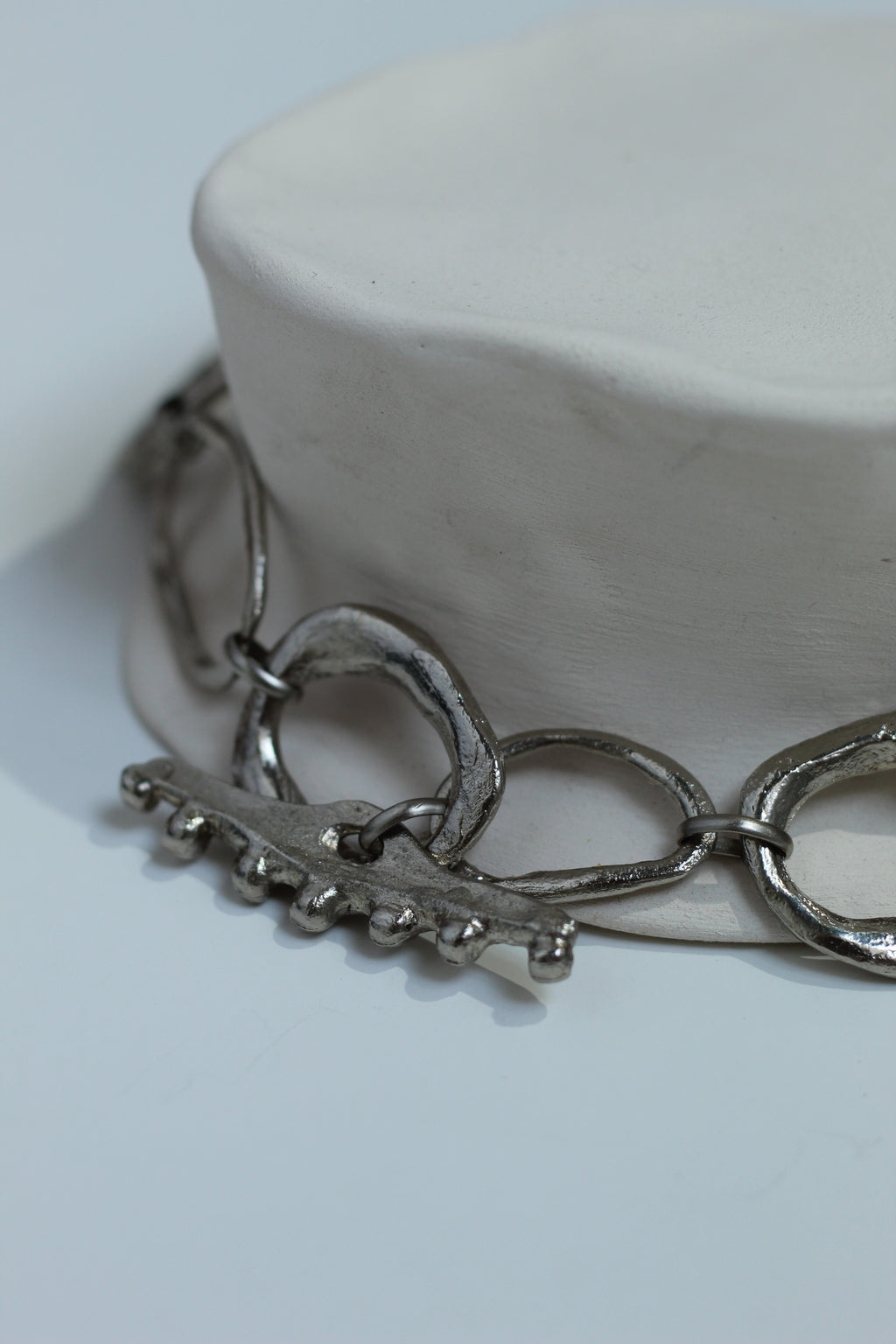 Project-White - Mechi Garay Collar Nacata