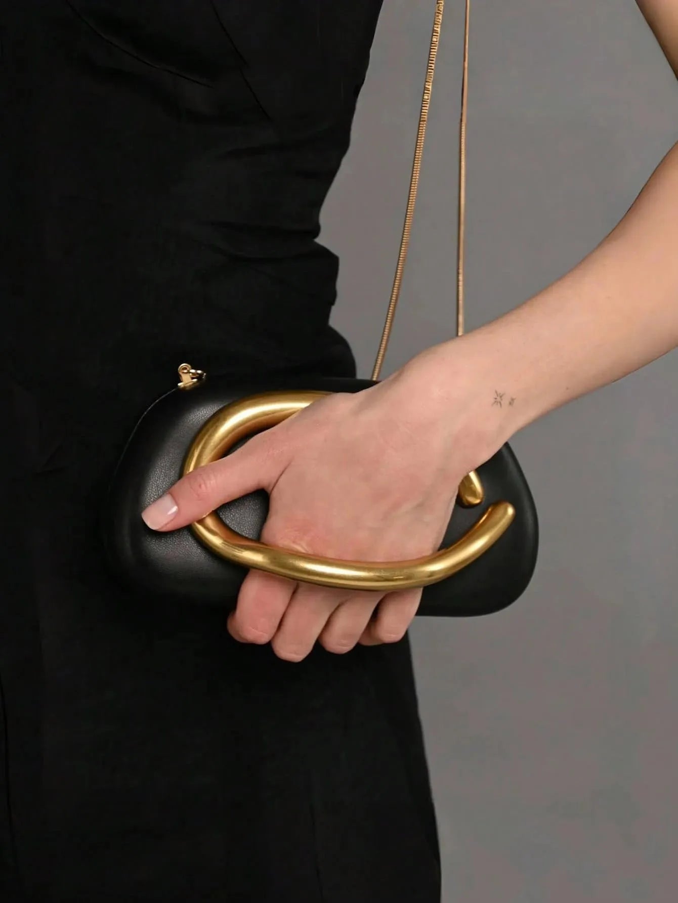 essentials - Clutch Forever Miyin Negro