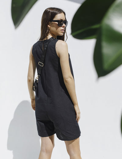 Rotunda - Mono Muari Black