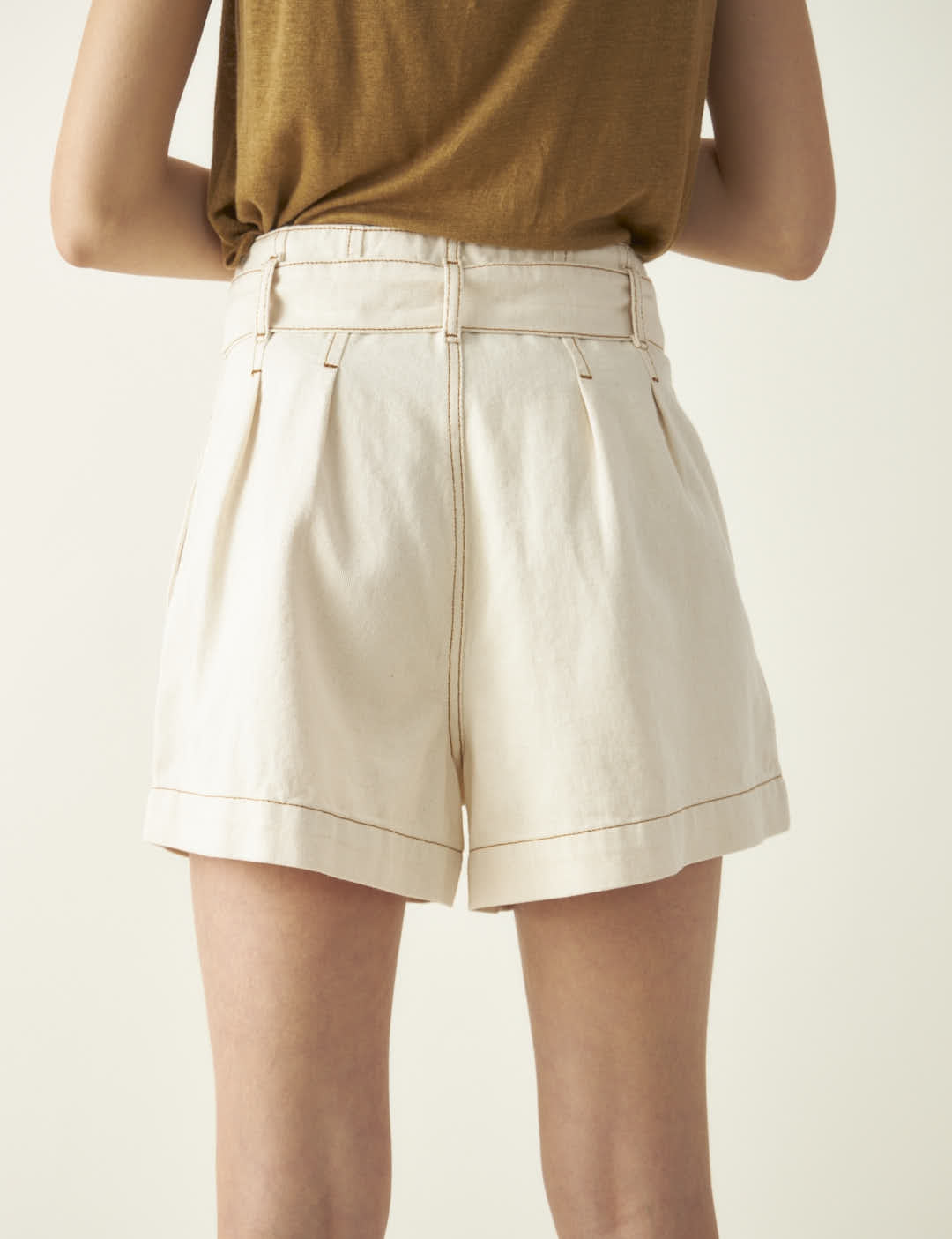 Rotunda - New Trenda Off White