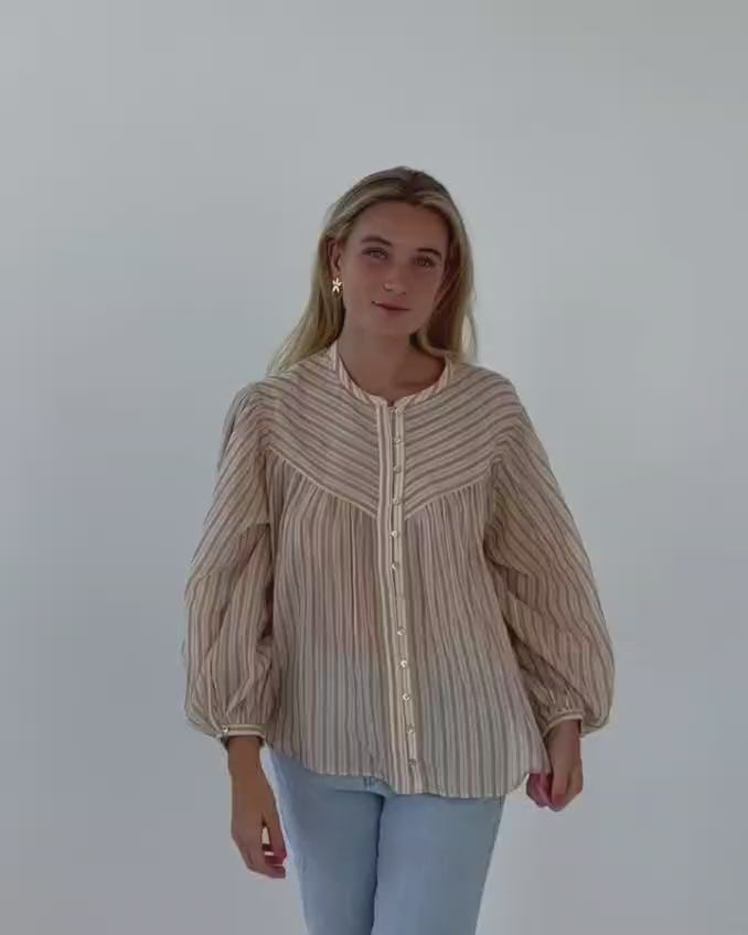 MNG -Blusa botones manga abullonada