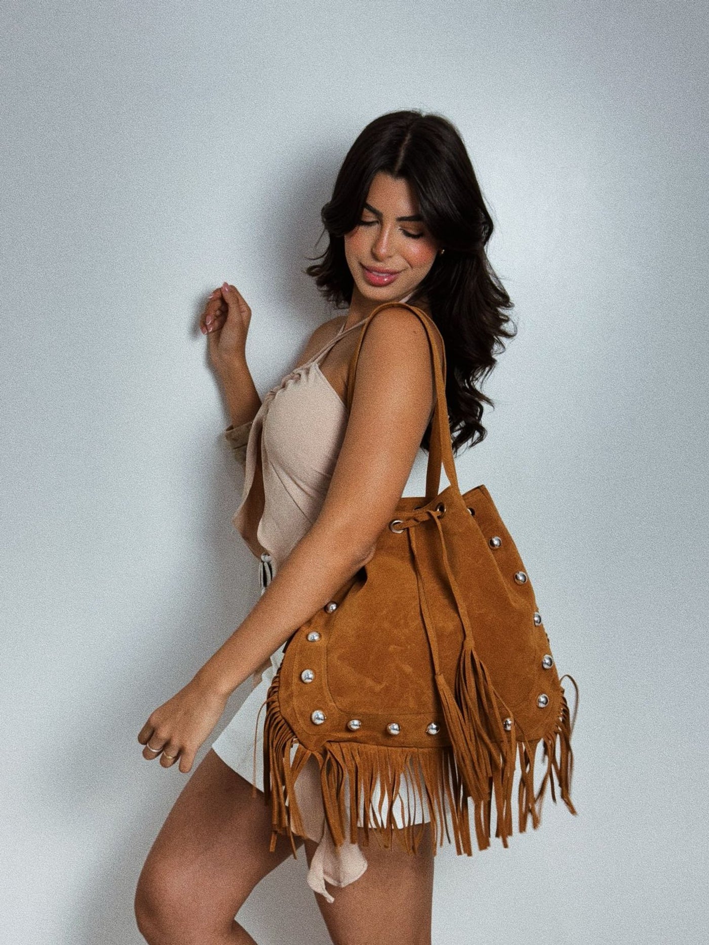 Essentials- Cartera con flecos