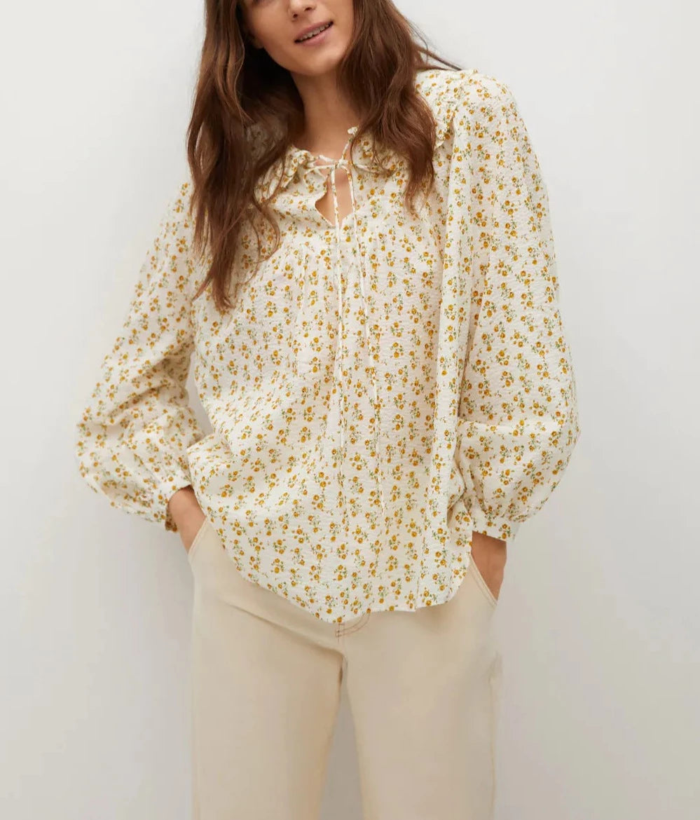 Mango- Blusa cuello babydoll
