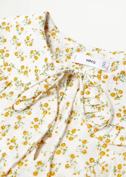Mango- Blusa cuello babydoll